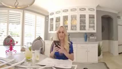 426px x 240px - Watch Brandi Love - My Friend's Hot Mom VR in 4K | Thicca